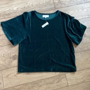 Green velvet short sleeve top